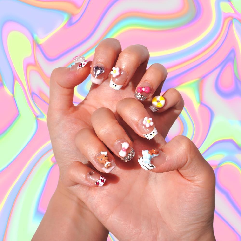 retro fashion hello kitty inspired nail art-sheheraura