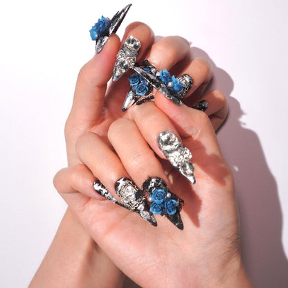 luxury middle ages nail art-she her aura