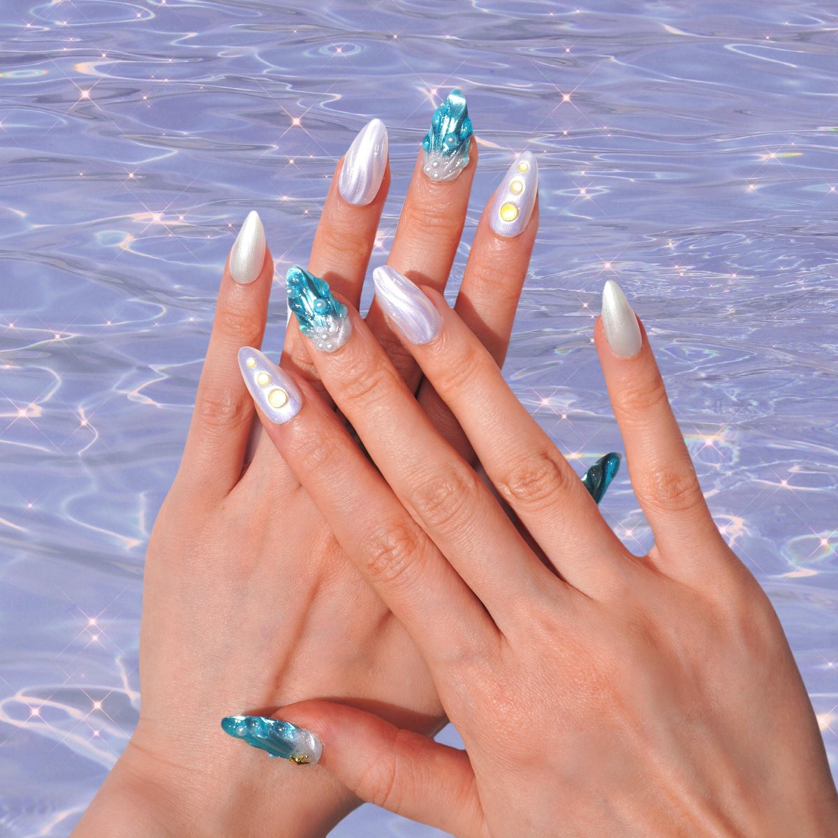 ocean inspired blue tone fake nails-sheheraura